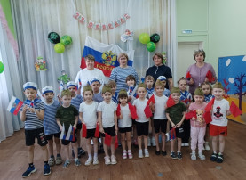 «Защитником быть – Родине служить!» «Защитником быть – Родине служить!».