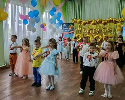 Выпускной "Летучий корабль" Выпускной "Летучий корабль".